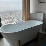 Sky Tower L 18 Pietro L Wanna Z Widokiem Na Katowice