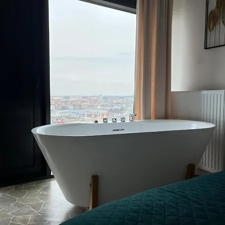 Sky Tower L 18 Piętro L Wanna Z Widokiem Na *