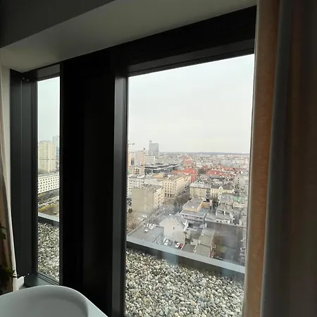 Apartament Sky Tower L 18 Piętro L Wanna Z Widokiem Na Katowice