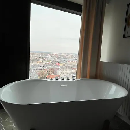 Lejlighed Sky Tower L 18 Pietro L Wanna Z Widokiem Na Katowice