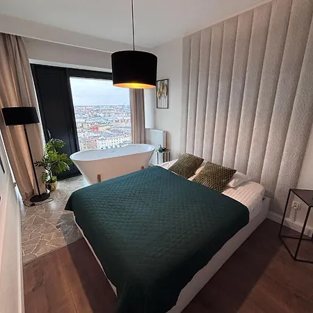 Апартаменти Sky Tower L 18 Pietro L Wanna Z Widokiem Na *