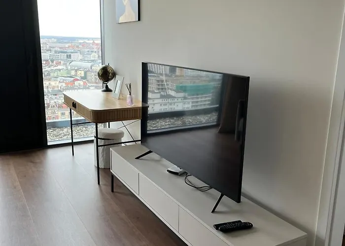 Sky Tower L 18 Pietro L Wanna Z Widokiem Na Katowice