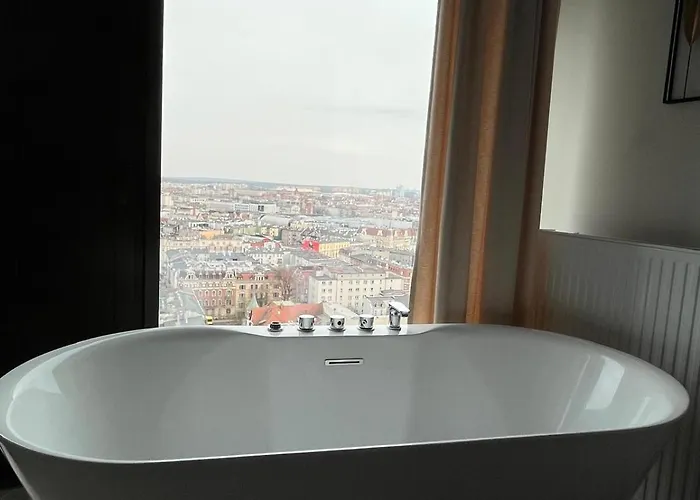 Lejlighed Sky Tower L 18 Pietro L Wanna Z Widokiem Na Katowice